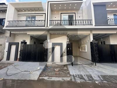 ایڈن ایگزیکیٹو ایڈن گارڈنز,فیصل آباد میں 3 کمروں کا 2 مرلہ مکان 1.2 کروڑ میں برائے فروخت۔