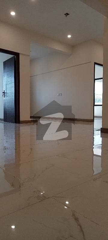 ڈی ایچ اے فیز 4 ڈی ایچ اے ڈیفینس,کراچی میں 3 کمروں کا 7 مرلہ فلیٹ 3.2 کروڑ میں برائے فروخت۔