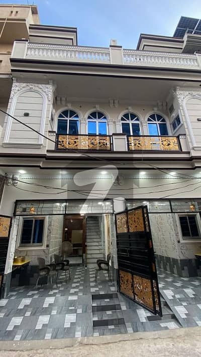 مرغزار آفیسرز کالونی لاہور میں 4 کمروں کا 2 مرلہ مکان 1.42 کروڑ میں برائے فروخت۔