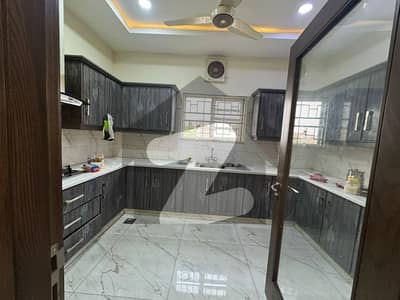 ڈی ایچ اے فیز 8 سابقہ ایئر ایوینیو ڈی ایچ اے فیز 8,ڈی ایچ اے ڈیفینس,لاہور میں 3 کمروں کا 1 کنال بالائی پورشن 1.2 لاکھ میں کرایہ پر دستیاب ہے۔