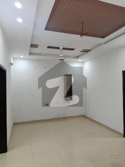 جوہر ٹاؤن لاہور میں 3 کمروں کا 5 مرلہ بالائی پورشن 50.0 ہزار میں کرایہ پر دستیاب ہے۔