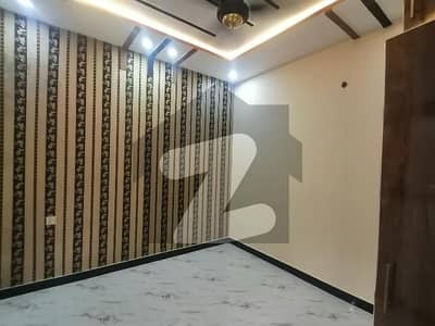 جوبلی ٹاؤن ۔ بلاک ای جوبلی ٹاؤن,لاہور میں 4 کمروں کا 5 مرلہ مکان 2.1 کروڑ میں برائے فروخت۔