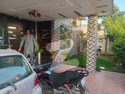 ایل ڈی اے ایوینیو لاہور میں 3 کمروں کا 1 کنال بالائی پورشن 90.0 ہزار میں کرایہ پر دستیاب ہے۔ ایل ڈی اے ایوینیو لاہور میں 3 کمروں کا 1 کنال بالائی پورشن 90.0 ہزار میں کرایہ پر دستیاب ہے۔