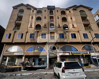 ایم پی سی ایچ ایس - بلاک بی ایم پی سی ایچ ایس ۔ ملٹی گارڈنز,بی ۔ 17,اسلام آباد میں 1 مرلہ Studio دکان 90.0 لاکھ میں برائے فروخت۔