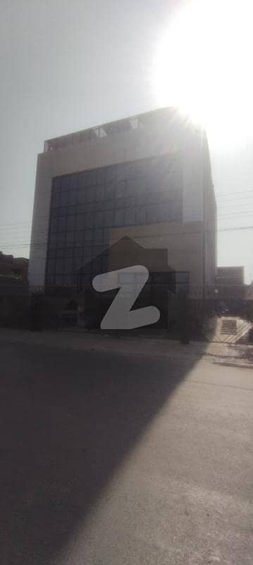 ملت چوک فیصل آباد میں 5 کمروں کا 10 مرلہ عمارت 2.5 لاکھ میں کرایہ پر دستیاب ہے۔