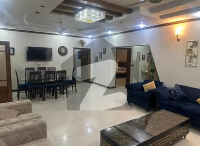 پی جی ای سی ایچ ایس فیز 2 پنجاب گورنمنٹ ایمپلائیز سوسائٹی,لاہور میں 3 کمروں کا 17 مرلہ بالائی پورشن 1.05 لاکھ میں کرایہ پر دستیاب ہے۔