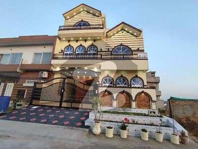 جی ۔ 14/3 جی ۔ 14,اسلام آباد میں 5 کمروں کا 8 مرلہ مکان 6.0 کروڑ میں برائے فروخت۔