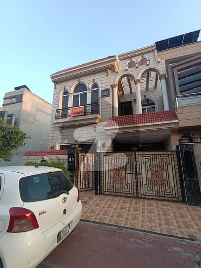 5 Marla House For Sale At Ideal Location Near To Park Near To School