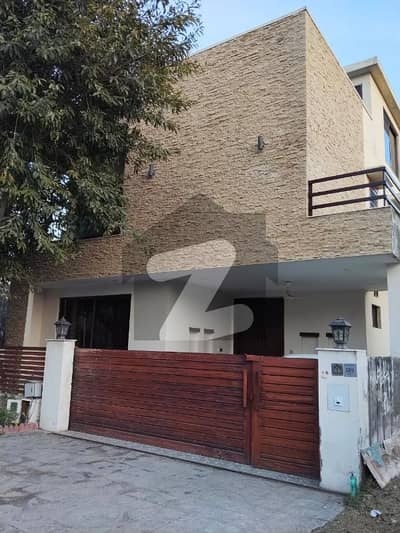 Property Highlights 10 Marla House in Overseas 6, Phase 8, Bahria Town