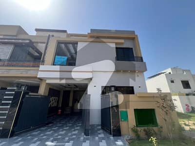 بحریہ آرچرڈ فیز 1 بحریہ آرچرڈ,لاہور میں 3 کمروں کا 5 مرلہ مکان 1.7 کروڑ میں برائے فروخت۔