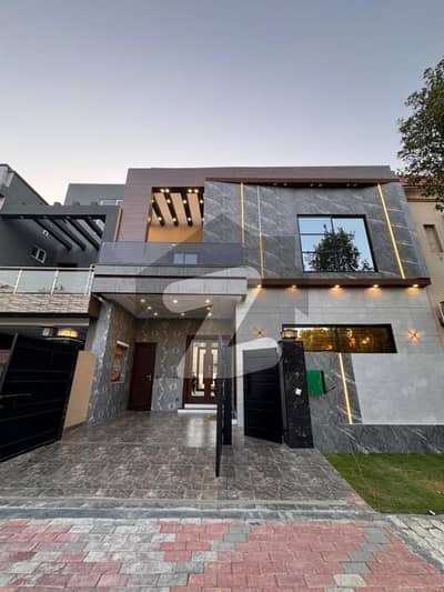 5.33 Marla Brand New Modern House Prime Location Bahria Orchard Phase 1 Eastern Block 2.25 Crore 5.33 Marla Brand New Modern House Prime Location Bahria Orchard Phase 1 Eastern Block 2.25 Crore