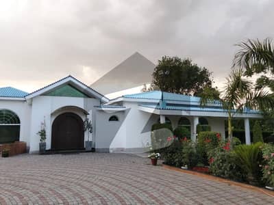 برکی روڈ کینٹ,لاہور میں 4 کمروں کا 16 کنال فارم ہاؤس 25.0 کروڑ میں برائے فروخت۔