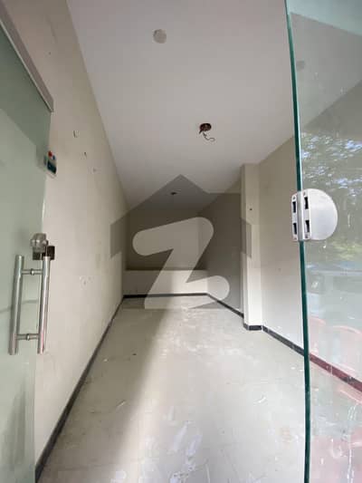 نارتھ ناظم آباد ۔ بلاک جے نارتھ ناظم آباد,کراچی میں 1 مرلہ Studio دکان 92.0 لاکھ میں برائے فروخت۔