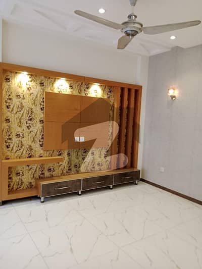 1 Kanal House For Rent In DHA Phase 5 Prime Location House