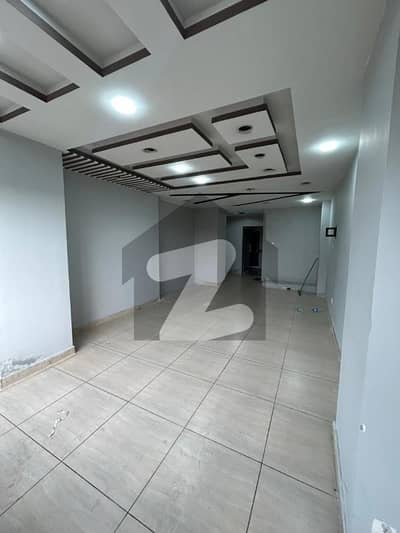 لکسس مال اینڈ ریزیڈینسی گلبرگ گرینز ۔ بلاک بی,گلبرگ گرینز,گلبرگ,اسلام آباد میں 2 مرلہ Studio دفتر 85.0 ہزار میں کرایہ پر دستیاب ہے۔