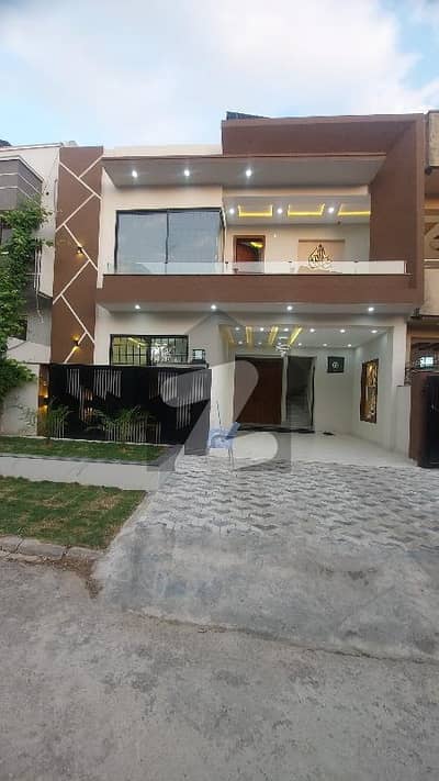 Jinnah Garden Phae 1 Prime Location House For Sale 07 Marla Double Story with 10 Kv Solar Installed