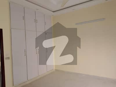 ڈی ایچ اے فیز 1 - بلاک پی فیز 1,ڈیفنس (ڈی ایچ اے),لاہور میں 2 کمروں کا 10 مرلہ بالائی پورشن 82.0 ہزار میں کرایہ پر دستیاب ہے۔