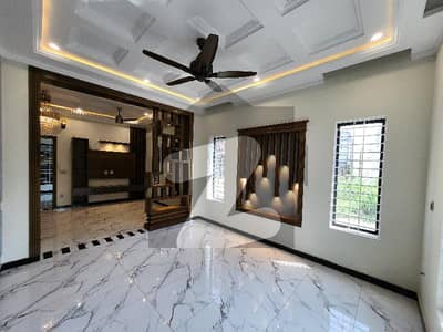 7 Marla Brand New Ground Portion Available For Rent In Jinnah Gardens