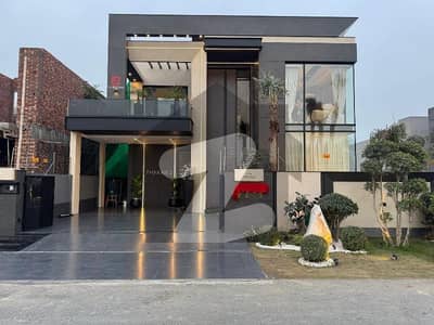 One Kanal Most Reasonable Price House Available For Sale in DHA Lahore Phase 7 Near To Carrefour Owner Very Needy