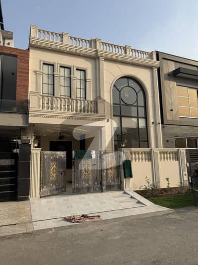 5 Marla Most Demanding Victorian Style Brand New House for Sale 5 Marla Most Demanding Victorian Style Brand New House for Sale