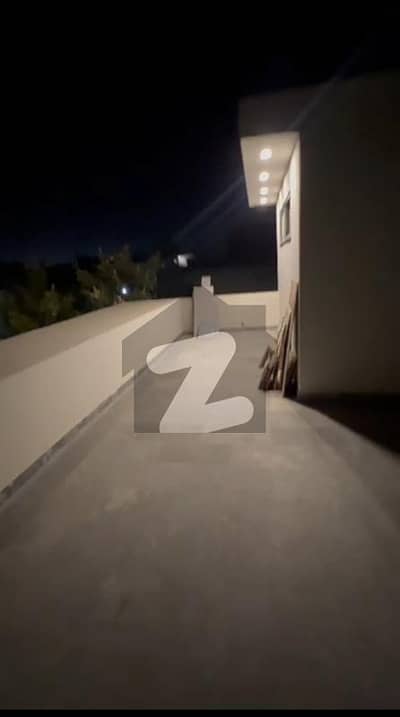 کینال ویلی مین کینال بینک روڈ,لاہور میں 3 کمروں کا 5 مرلہ مکان 2.15 کروڑ میں برائے فروخت۔