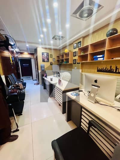 ایف ۔ 11 مرکز ایف ۔ 11,اسلام آباد میں 2 مرلہ Studio دفتر 1.1 لاکھ میں کرایہ پر دستیاب ہے۔