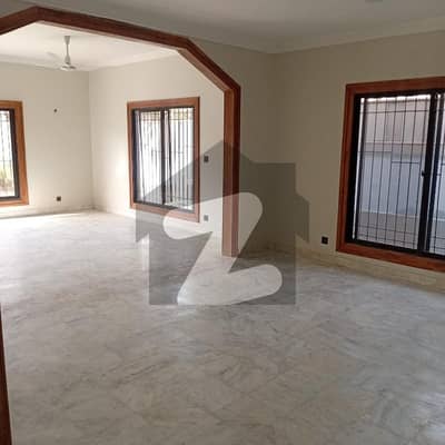Fully Renovated 600 Sq. Yd. Luxury Bungalow for Rent DHA Phase 7