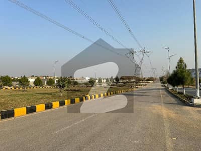 5 Marla Plot Available for Sale in Upcountry Enclosures