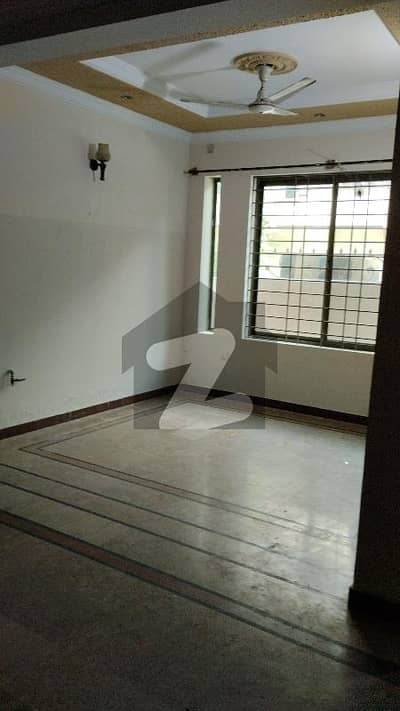 5 Marla House In Islamabad Is Available For rent