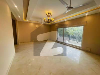 Brand new upper portion unfurnished for Pakistani and foreigners.