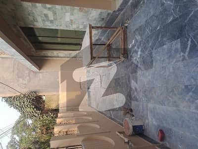 علامہ اقبال ٹاؤن ۔ ہنزہ بلاک علامہ اقبال ٹاؤن,لاہور میں 5 کمروں کا 10 مرلہ مکان 4.5 کروڑ میں برائے فروخت۔