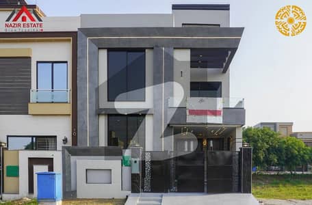 بحریہ آرچرڈ لاہور میں 4 کمروں کا 5 مرلہ مکان 2.1 کروڑ میں برائے فروخت۔ بحریہ آرچرڈ لاہور میں 4 کمروں کا 5 مرلہ مکان 2.1 کروڑ میں برائے فروخت۔