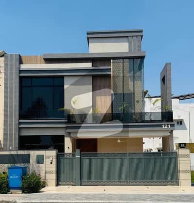 بحریہ آرچرڈ فیز 1 بحریہ آرچرڈ,لاہور میں 5 کمروں کا 10 مرلہ مکان 3.65 کروڑ میں برائے فروخت۔