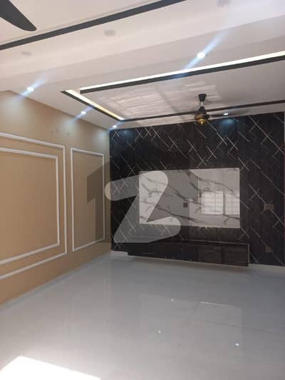 بحریہ انکلیو - سیکٹر ایچ بحریہ انکلیو,بحریہ ٹاؤن,اسلام آباد میں 3 کمروں کا 5 مرلہ مکان 2.75 کروڑ میں برائے فروخت۔