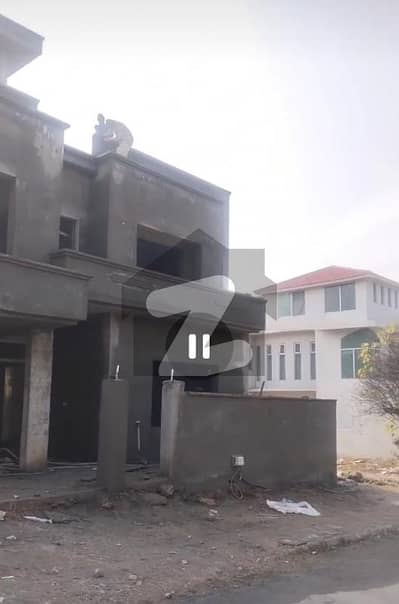 زراج ہاؤسنگ سکیم اسلام آباد میں 14 مرلہ Studio مکان 5.2 کروڑ میں برائے فروخت۔