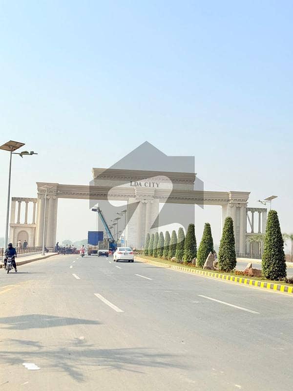 ایل ڈی اے سٹی فیز 1 ۔ بلاک سی ایل ڈی اے سٹی فیز 1 - جناح سیکٹر,ایل ڈی اے سٹی فیز 1,ایل ڈی اے سٹی,ایل ڈی اے روڈ,لاہور میں 5 مرلہ رہائشی پلاٹ 70.0 لاکھ میں برائے فروخت۔ ایل ڈی اے سٹی فیز 1 ۔ بلاک سی ایل ڈی اے سٹی فیز 1 - جناح سیکٹر,ایل ڈی اے سٹی فیز 1,ایل ڈی اے سٹی,ایل ڈی اے روڈ,لاہور میں 5 مرلہ رہائشی پلاٹ 70.0 لاکھ میں برائے فروخت۔