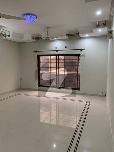 1 Kanal Ground Portion For Rent In Bahria Town Phase 4 with 10kv soller