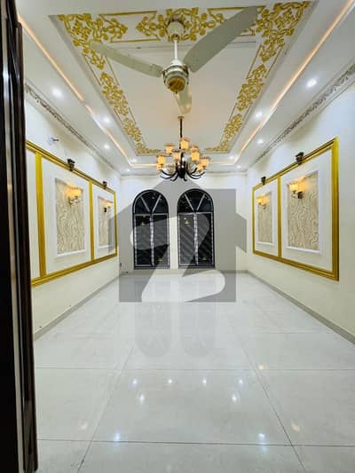 بحریہ ٹاؤن گلبہار بلاک بحریہ ٹاؤن سیکٹر سی,بحریہ ٹاؤن,لاہور میں 5 کمروں کا 10 مرلہ مکان 1.7 لاکھ میں کرایہ پر دستیاب ہے۔ بحریہ ٹاؤن گلبہار بلاک بحریہ ٹاؤن سیکٹر سی,بحریہ ٹاؤن,لاہور میں 5 کمروں کا 10 مرلہ مکان 1.7 لاکھ میں کرایہ پر دستیاب ہے۔