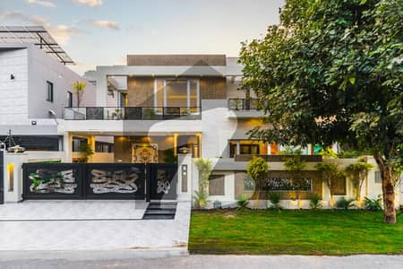 ڈی ایچ اے فیز 6 - بلاک کے فیز 6,ڈیفنس (ڈی ایچ اے),لاہور میں 5 کمروں کا 1 کنال مکان 9.25 کروڑ میں برائے فروخت۔