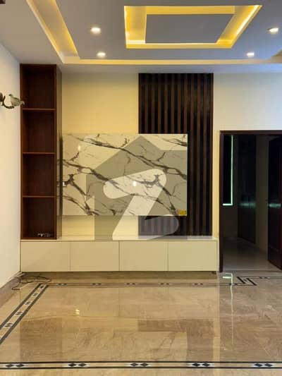 10 MARLA BEAUTIFUL HOUSE FOR RENT IN WAPDA TOWN PHASE 1