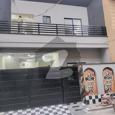 مرغزار آفیسرز کالونی لاہور میں 6 کمروں کا 7 مرلہ مکان 2.8 کروڑ میں برائے فروخت۔