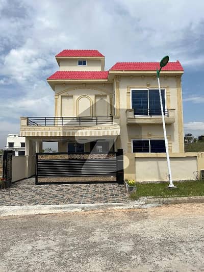 10 Marla Brand New Solid Construction House