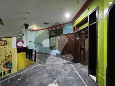 جوہر ٹاؤن فیز 2 جوہر ٹاؤن,لاہور میں 3 کمروں کا 10 مرلہ زیریں پورشن 1.2 لاکھ میں کرایہ پر دستیاب ہے۔