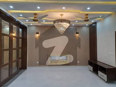 10 Marla Like New House For Rent In Sector B Bahria Town Lahore Near Park