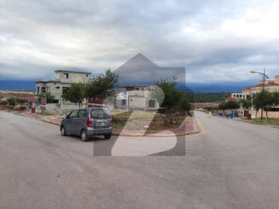 10Marla Ideal Location Solid Land Plot With Stunning Hills View