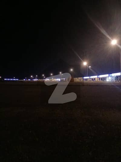 ڈسکہ روڈ سیالکوٹ میں 5 مرلہ کمرشل پلاٹ 2.93 کروڑ میں برائے فروخت۔