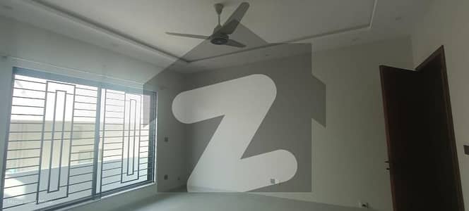 ڈی ایچ اے ڈیفینس فیز 5 ڈی ایچ اے ڈیفینس,اسلام آباد میں 3 کمروں کا 1 کنال زیریں پورشن 1.2 لاکھ میں کرایہ پر دستیاب ہے۔