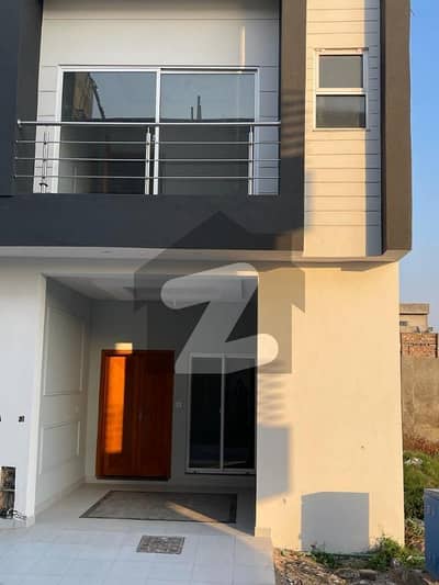 نواب ٹاؤن لاہور میں 3 کمروں کا 3 مرلہ مکان 1.5 کروڑ میں برائے فروخت۔