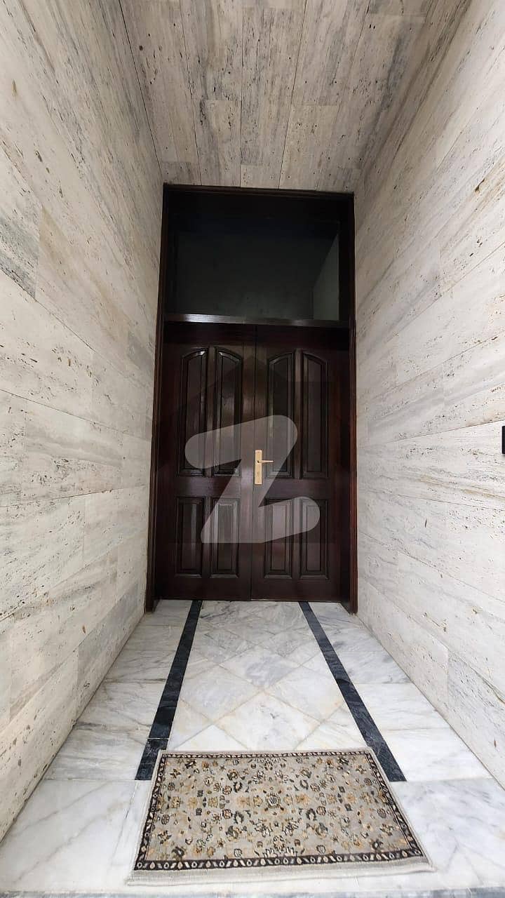 1 KANAL 2 BEDROOM HOUSE AVAILABLE FOR RENT 1 KANAL 2 BEDROOM HOUSE AVAILABLE FOR RENT