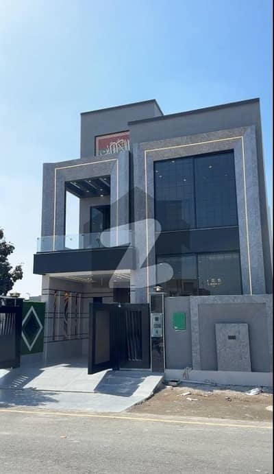 بحریہ آرچرڈ فیز 2 بحریہ آرچرڈ,لاہور میں 3 کمروں کا 5 مرلہ مکان 1.85 کروڑ میں برائے فروخت۔